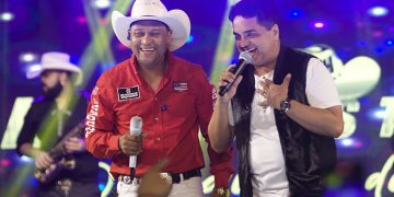 Hayllan dos Teclados canta “Morango do Nordeste” com participação de Lairton